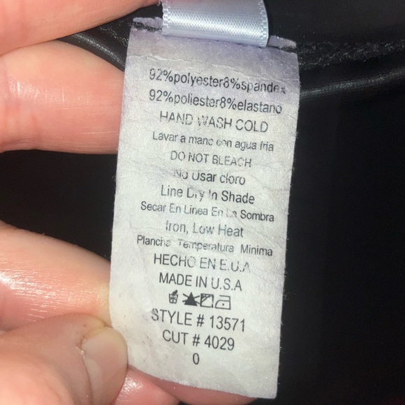 Black 0 Fake Leather Leggings Made In The USA - Picture 7 of 9